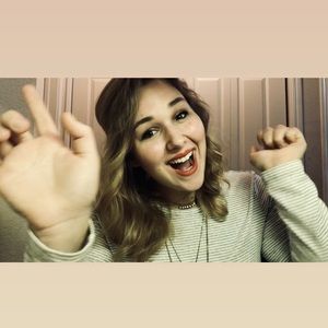 Meet your Posher, Madison